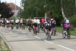 Na účastníky cyklotour Na kole dětem čekala zdravá snídaně