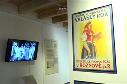 Nová výstava v rožnovském Sušáku přibližuje národopisnou slavnost z roku 1925