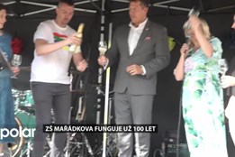 Opavská ZŠ Mařádkova oslavila 100 let zahradní slavností s bohatým programem a ohňostrojem