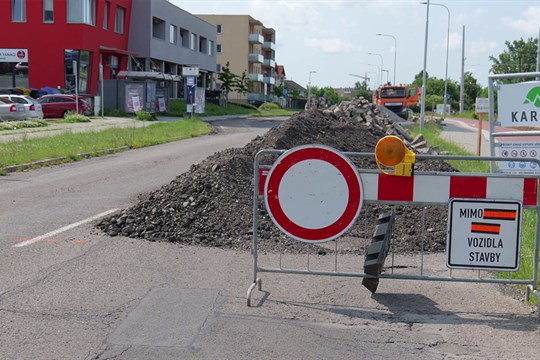 Olomouc brzdí uzavírky Na Letné a Schweitzerové