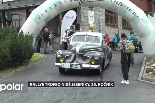 33 autoveteránů projelo třemi kraji až do Karlovy Studánky na 25. ročníku Trofeo Niké Jeseníky