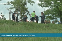 Škola v Okříškách pečuje naučnou stezku