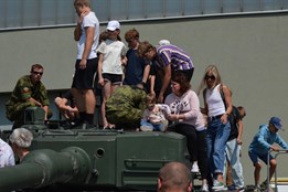 Prostějovské letiště hostilo Den otevřených dveří 102. průzkumného praporu