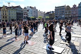 Plzeňský festival stepu je tady! Odstartují ho stepaři společnou choreografií na náměstí Republiky