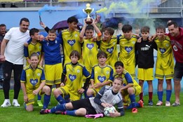 Zlatá sezóna! Mladší žáci FK Šternberk U13 ovládli krajský přebor