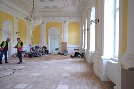 Rozsáhlá rekonstrukce Arcibiskupské kurie v Olomouci se chýlí ke konci
