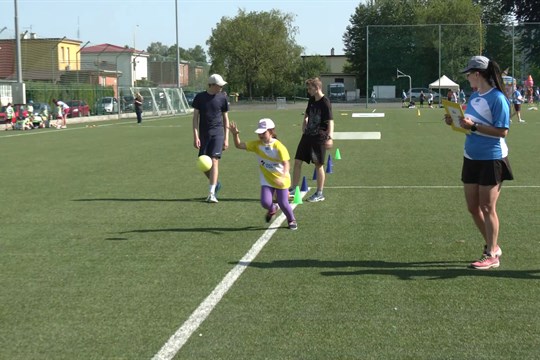 Děti v Otrokovicích oslavily sportem blížící se konec školy