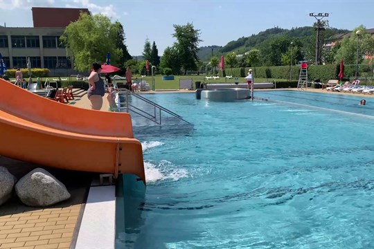 Letní sezóna na koupališti ve Vsetíně odstartovala