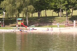Areál zákupského koupaliště prošel obměnou