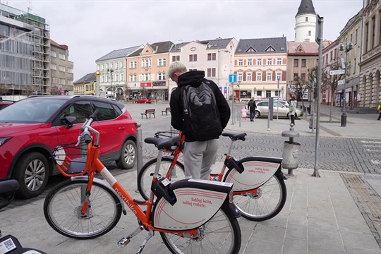 Přerované ujeli na sdílených kolech už 644 tisíc kilometrů