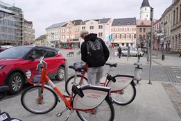 Přerované ujeli na sdílených kolech už 644 tisíc kilometrů