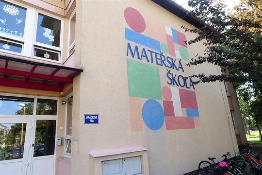 Valašské Meziříčí zrušilo školkovné, rodiny ušetří tisíce