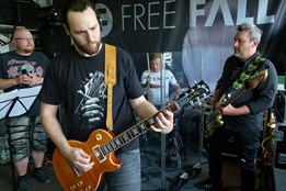 Free Fall přichází po 10 letech s novým albem