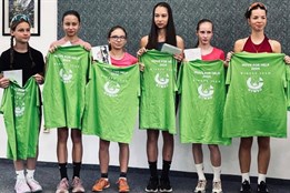 Studenti běželi pro dobrou věc. Gymnázium v Sokolově podpořilo hned několik organizací