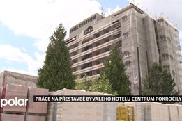 Práce na přestavbě bývalého hotelu Centrum ve Frýdku-Místku pokročily