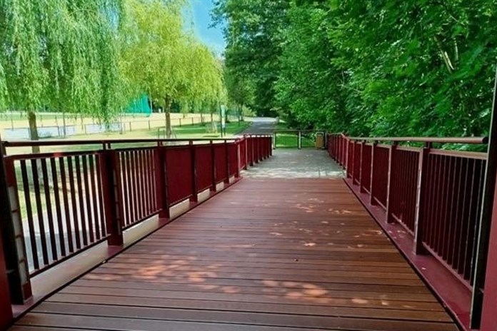 Vávrova lávka na Krajince v Chebu je po rekonstrukci znovu otevřená