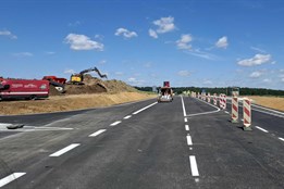 Řidičům se uleví, končí rekonstrukce křižovatky na hlavním tahu u Koutu na Šumavě
