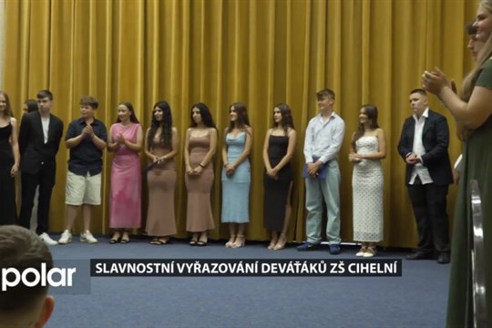 Karvinská ZŠ Cihelní se slavnostně rozloučila s letošními deváťáky