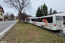 Dvojice vykrádala odstavené autobusy na Opavsku a Bruntálsku