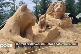 Pískové sochy na Pustevnách jsou letos o zvířatech z Afriky