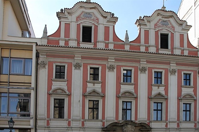 Plzeňské biskupství prověřuje podezření ze sexuálního obtěžování zaměstnance