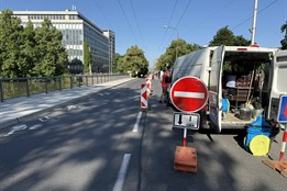 Opravuje se most u Kudlovské přehrady. Ze silnice bude až do konce prázdnin jednosměrka