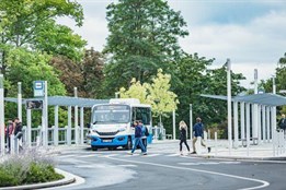Do Varů pohodlně a zdarma: Festival láká na bezplatné autobusy z Chebu a Sokolova