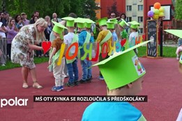 MŠ Oty Synka v Porubě se rozloučila s předškoláky. Byli pasováni a dostaly drobné dárky