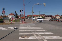 V polovině července začnou práce na úpravě komunikací Svatojiřského nábřeží