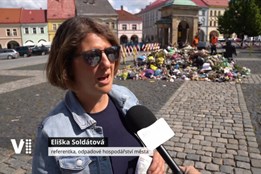 Jičínské náměstí v obležení odpadu a zápachu