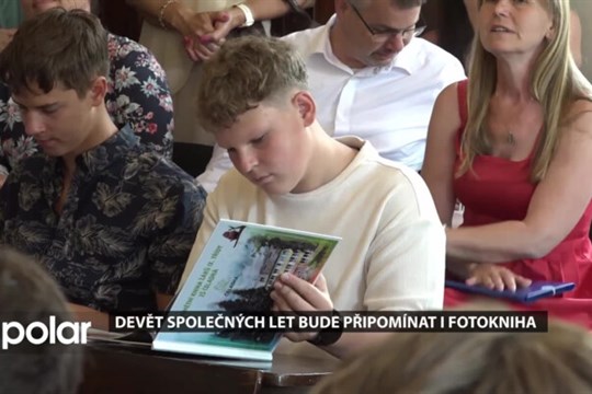 Devět společných let bude připomínat i fotokniha