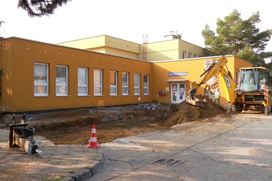 Prostor za radnicí prošel proměnou