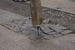 Rekonstrukce vodovodu a kanalizací omezí parkování a průjezd v centru města  