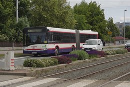 Úpravy tras autobusů kvůli opravám silnic