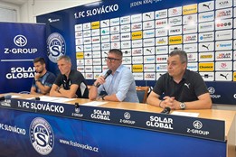 Slovácko chce i přes těžký los do prostřední skupiny. Dál pracuje na příchodu nových hráčů