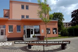 Waldorfská ZŠ a SŠ v Porubě zkrášluje své okolí. Proměnou prochází i školní zahrada