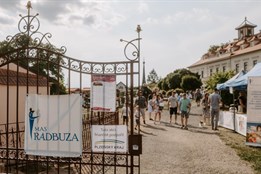 Zámek Rochlov v červenci znovu ožije Barokem. Slibuje program pro celou rodinu