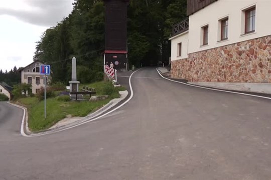 Rekonstrukce silnice v Pasekách nad Jizerou je hotová