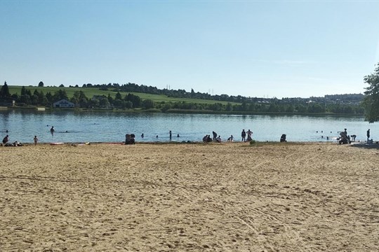 Počasí ochlazuje vodu v koupalištích v Plzeňském kraji, její kvalita je dobrá