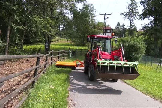 Rádlo má nový traktor na údržbu vegetace