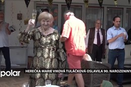 Herečka Viková Tuláčková slavila 90. narozeniny. Ve Slunečnici jí přála rodina i přátelé