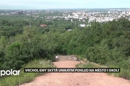 Ema je pro návštěvníky přívětivější. Vrchol skýtá unikátní výhled na město i okolní pohoří
