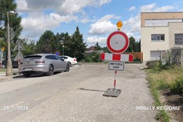 Ulice Na Trati v Olomouci se opravuje. Komunikace je na měsíc uzavřená