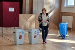 O hlasy voličů v parlamentních volbách se v MSK uchází 23 uskupení