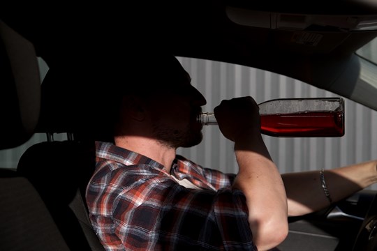 Manželé ze Vsetína se potkali na policejní služebně. Oba senioři řídili opilí
