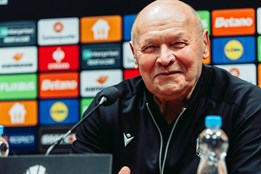 Jeden z největších plzeňských večerů, rozplýval se Koubek. Vykartovaného Zeljkoviče bránil