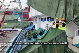 Déšť napáchal škody při rekonstrukci střechy na zimním stadionu v Havířově