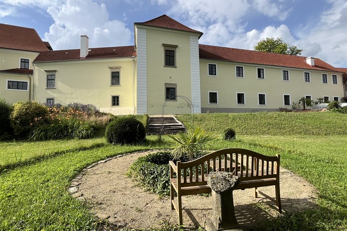 Romantická panská sídla pod Hříběcími horami ožijí v reportážích Českého rozhlasu
