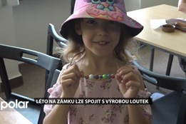 Léto na Žerotínském zámku lze spojit s výrobou loutek a ozdob