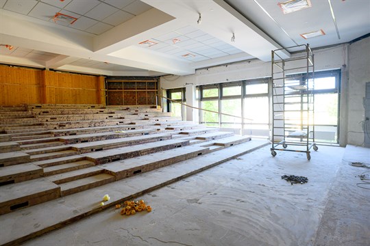 V budovách UTB panuje čilý stavební ruch. Opravují se učebny a vzniká nová laboratoř